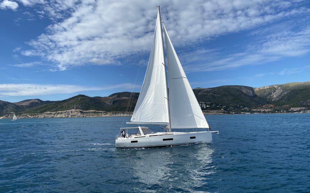 Oceanis Yacht 54 Cruiser ze sportowym zacięciem