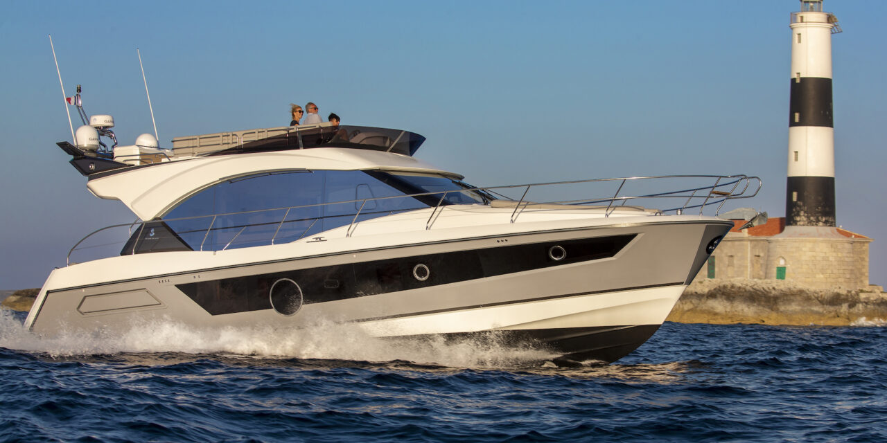 Monte Carlo 52 – komfort i elegancja