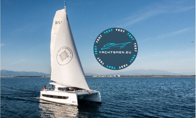 TEST – Katamaran Bali Catsmart – żaglowy „spryciarz” na dwóch kadłubach
