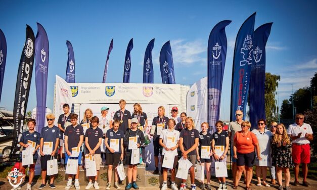 OOM w żeglarstwie – poznaliśmy mistrzów Polski juniorów w klasach Optimist i L’Equipe